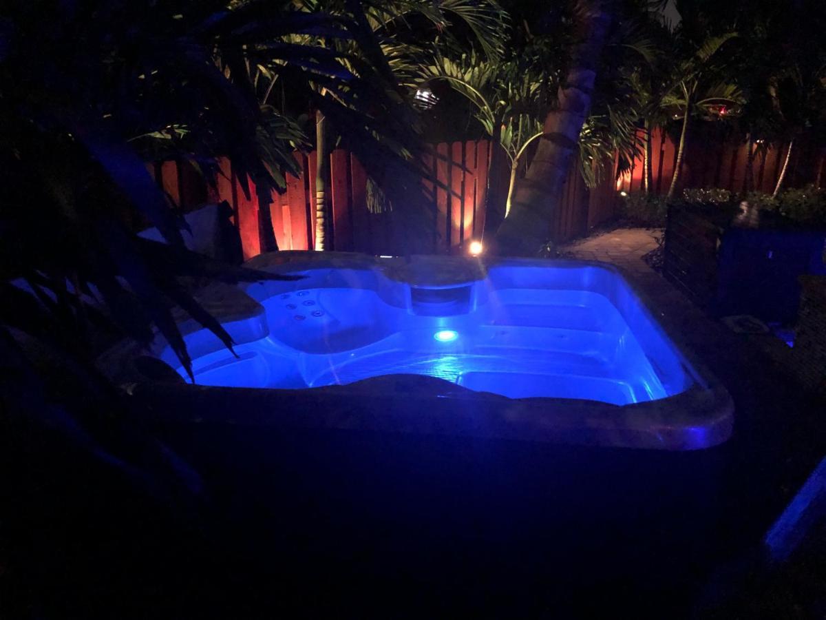 Billy'S Resort- Men Only - Solo Hombres Wilton Manors Ngoại thất bức ảnh
